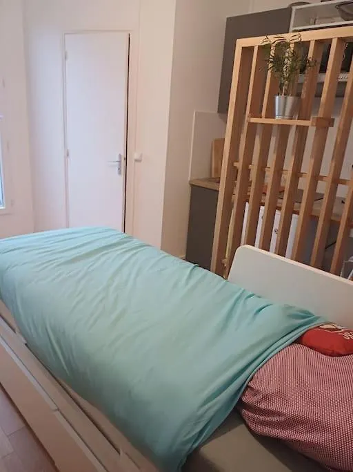 Elegant Pied-A-Terre Paris 8Eme Apartman